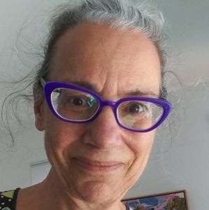 Meet your Posher, Linda